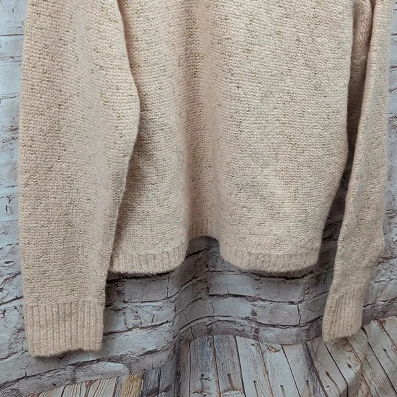 Calvin Klein Women's Sweater Large Nwt New - Picture 5 of 7